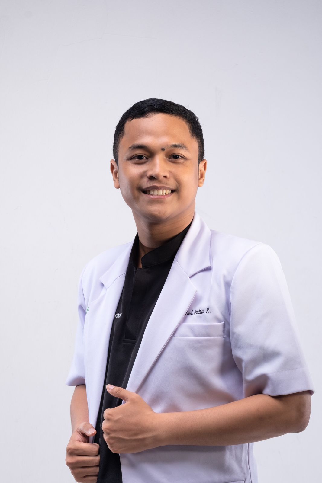 drg. Dwi Putra Ramadhan